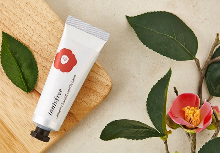 Kem dưỡng trắng da tay Innisfree Camellia 50ml