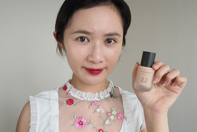 Kem nền che khuyết điểm innisfree My FounDation - Trắng hồng sáng min tự nhiên 2.2